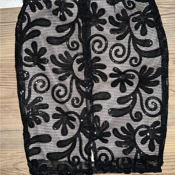 Black Sequins Skirt - Picture 2 of 2